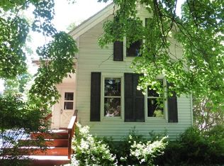 210 N 3rd St, Dundee, IL 60118