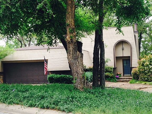 2nd image of 105 Tanglewood Dr
