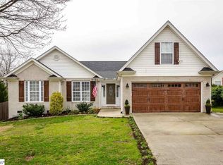 6 Bruton Ct, Taylors, SC 29687