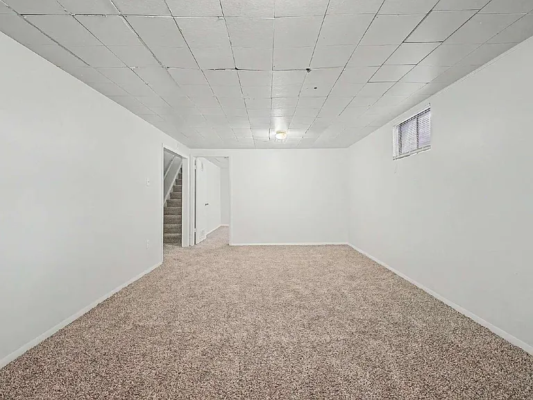 2519 Danbury Dr — Photo 26