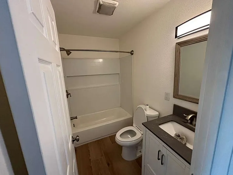 907 D Ave #2 — Photo 13