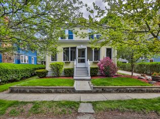 15 Crown St, Milton, MA 02186