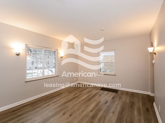 1187274_002_living_room_14292944.jpg