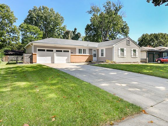2nd image of 10323 Woodson Dr