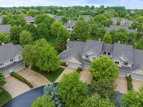 5th image of 16 Pine Needles Dr