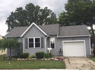 413 N Mackinaw St, Durand, MI 48429