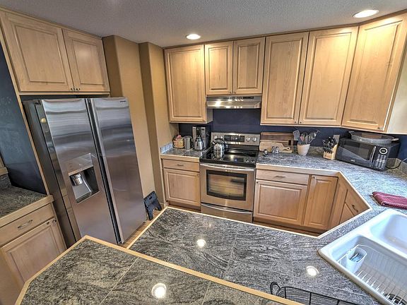 3rd image of 114 Crosscut Dr