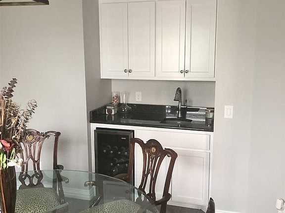 5th image of 4119 Shady Grove Ln