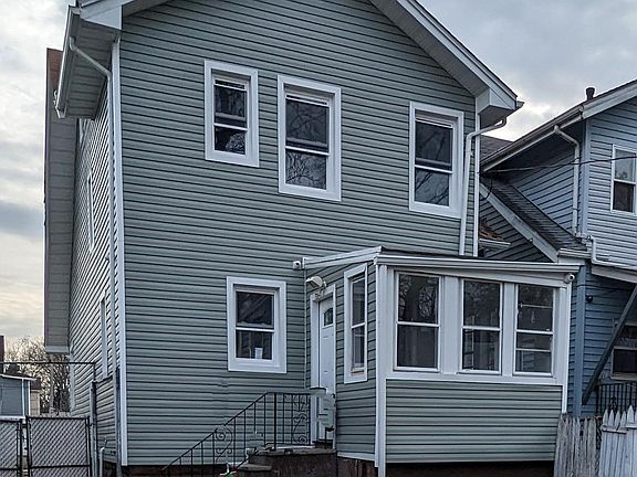5th image of 250A Rhode Island Ave