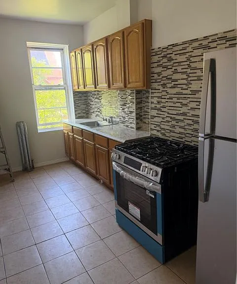 9136 Lefferts Blvd — Photo 3
