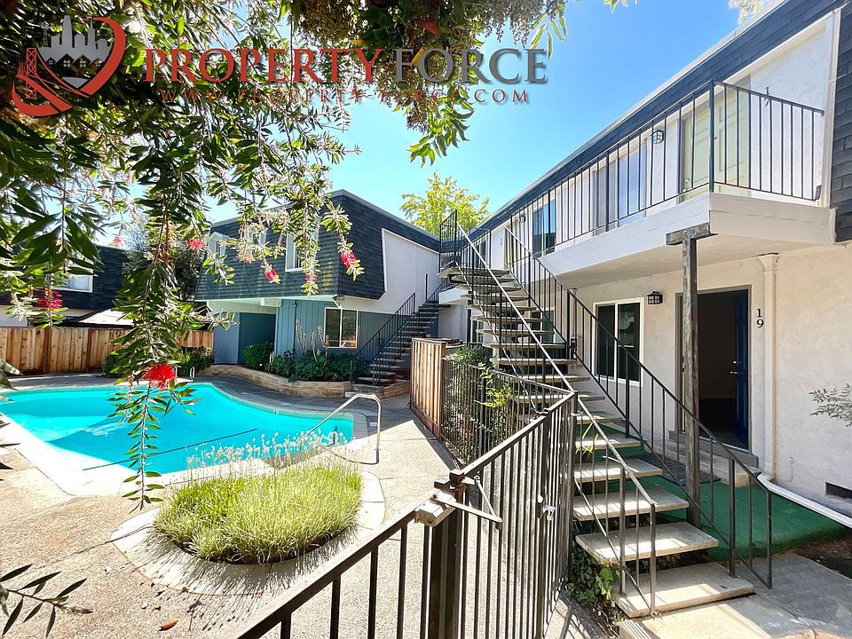 1st image of 946 Tamarack Ln #19