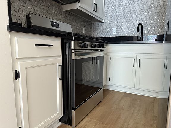 5th image of 4323 Perlita Ave #2