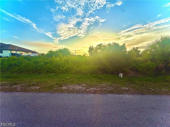 1015 Lee Ave, Lehigh Acres, FL 33972