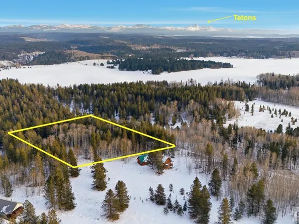 4523 S Elk Loop Rd, Ashton, ID 83420