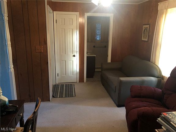 4th image of 923 Dogwood Dr