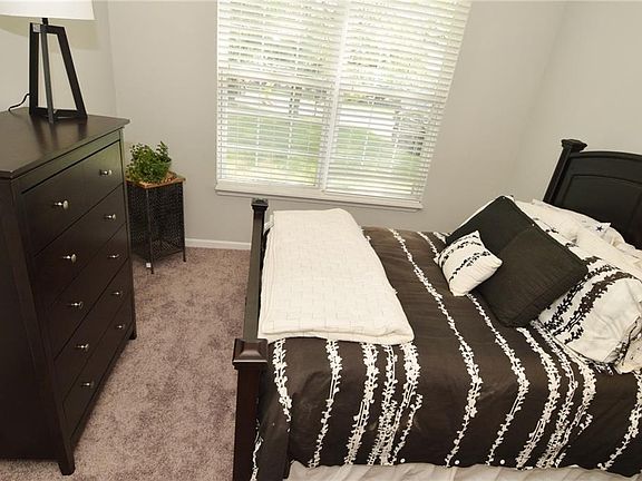 4th image of 10160 Canal Way