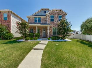 1000 Marietta Ln, Savannah, TX 76227
