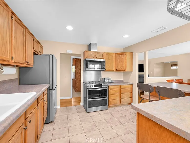 1521 S Dallas Dr — Photo 25