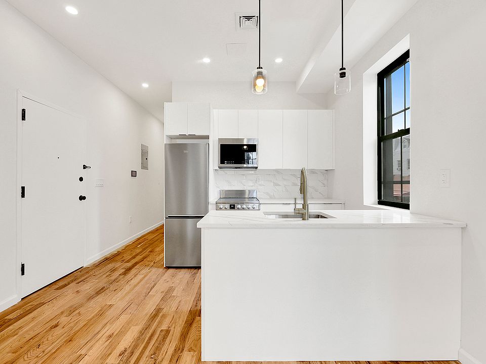 1st image of 1436 Herkimer St Floor 2