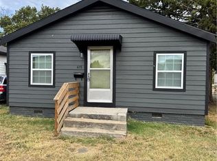 415 E 10th St, Pittsburg, KS 66762