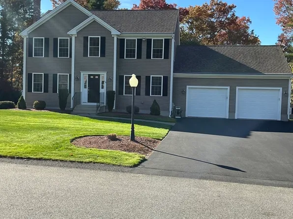 154 Appaloosa Way, Taunton, MA 02780