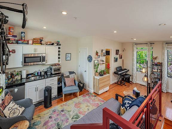 5th image of 1428 Newton St NW Floor 2