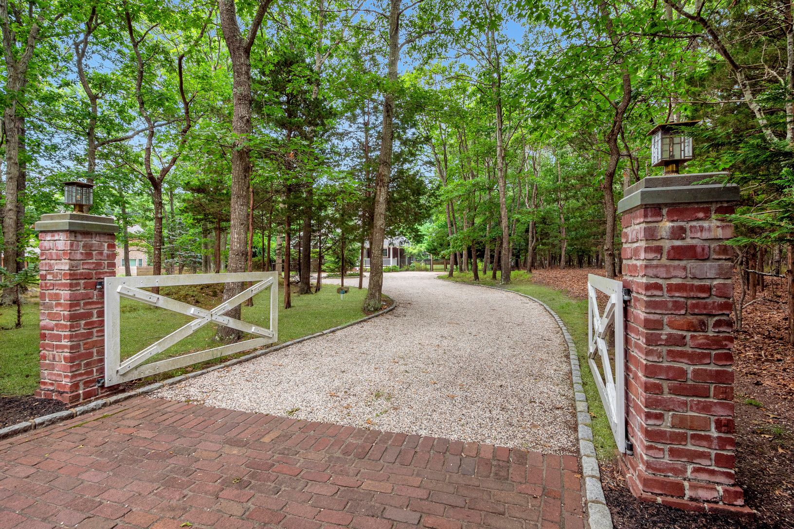  Welcome Home via Gated Approach