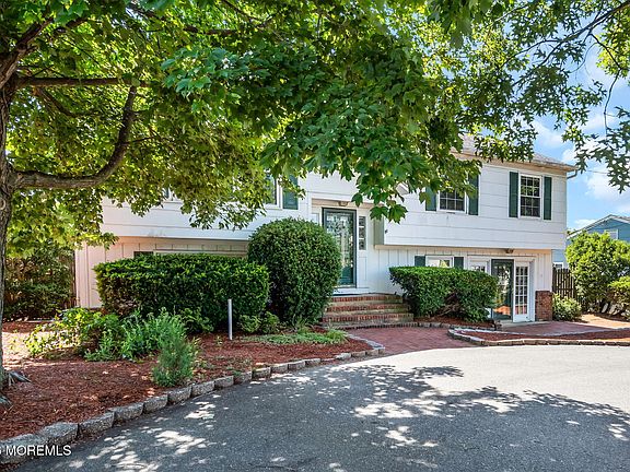 4th image of 538 Summit Drive