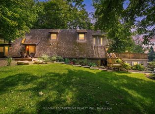 1073 Cedar Beach Rd, Bracebridge, ON P1L1W8