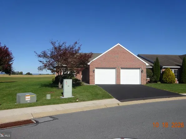 121 Blackbird Ln, Shippensburg, PA 17257