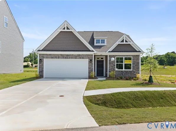 10263 Szalay Ln, Ashland, VA 23005