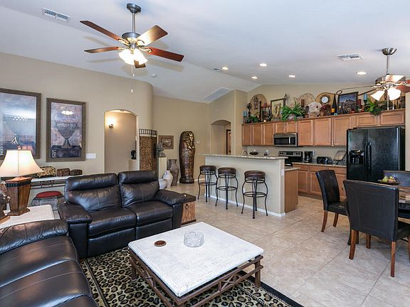 2nd image of 384 W Dexter Way