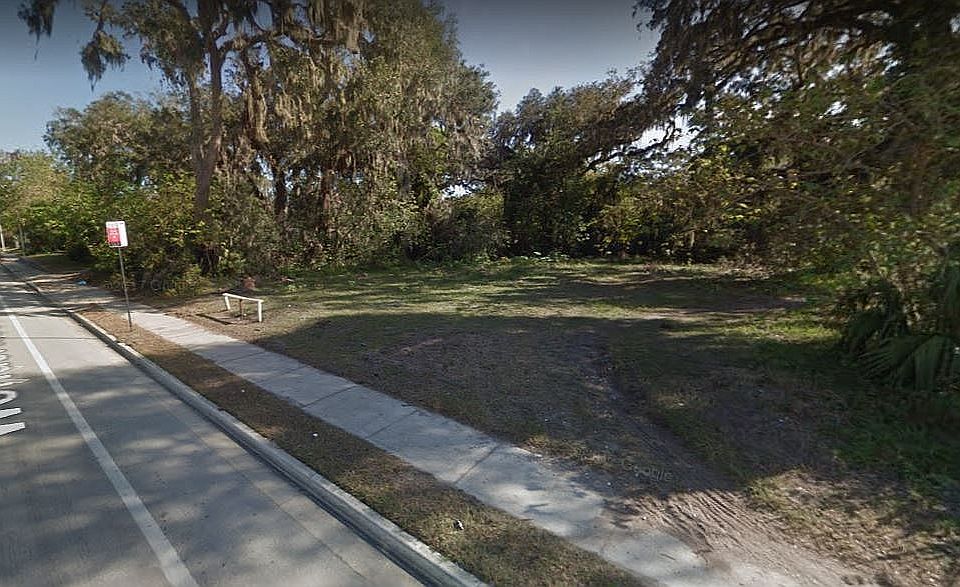 1st image of 958 Wonderwood Dr