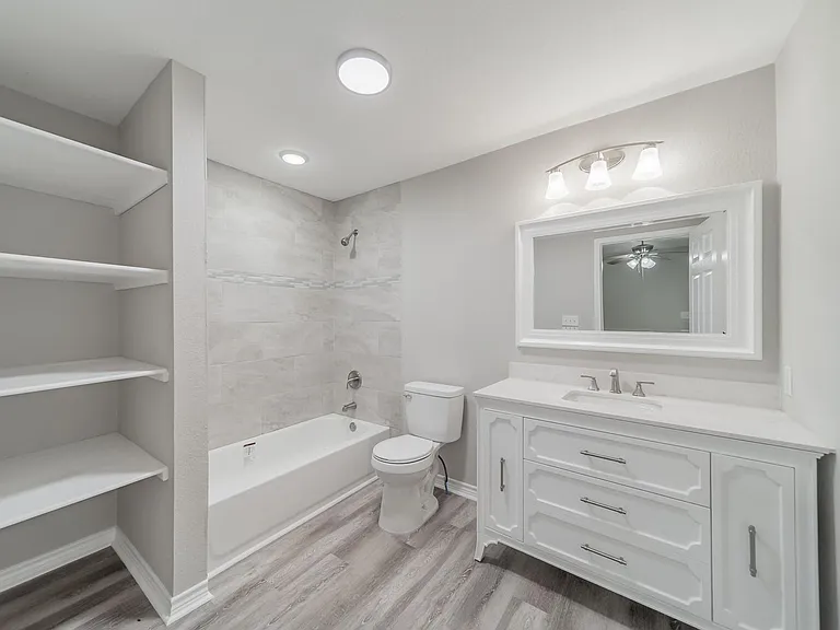 5739 Skylane Dr — Photo 24