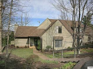 8 Ridgeview Cir, Charlottesville, VA 22902