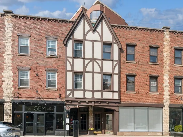 191 N Marion St #3, Oak Park, IL 60301