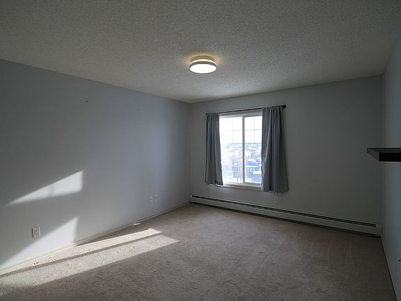 5th image of 13830 150th Ave NW