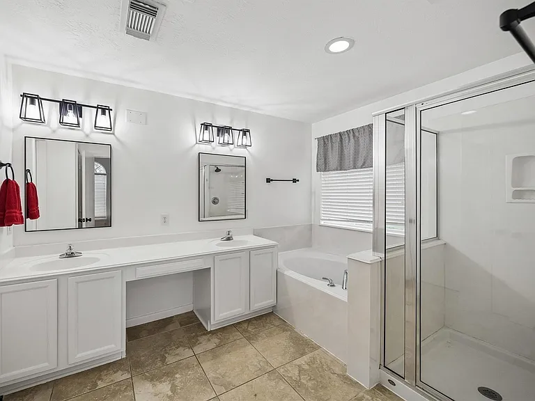 19202 Dickson Park Dr — Photo 8
