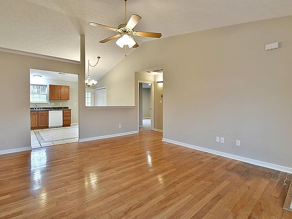 3rd image of 7537 Lyle Bend Ln