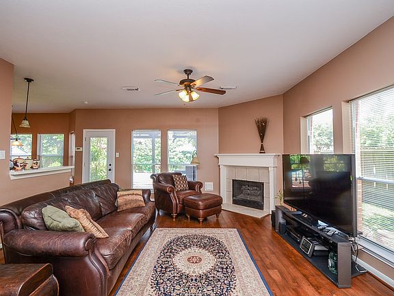 5th image of 5202 Bay Pines Dr