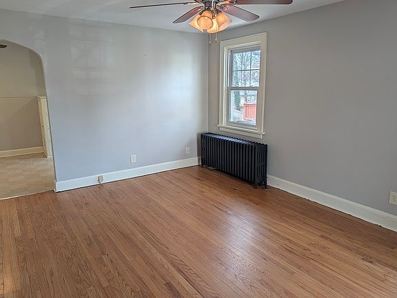 2nd image of 5635 Bramble Ave APT 4