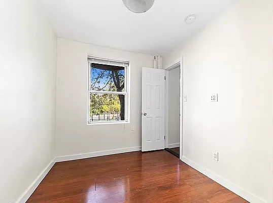 Rented by SERHANT. | media 2