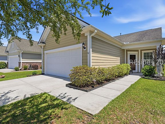 2nd image of 184 Heathwood Dr