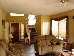 3rd image of 3902 Oakwood Dr
