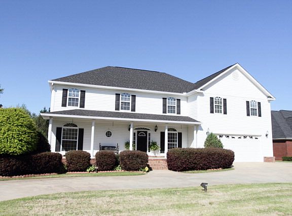 3rd image of 3308 Tifton Ln