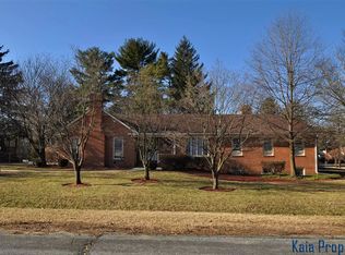 11032 Luxmanor Rd, Rockville, MD 20852