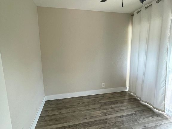 5th image of 307 Liberty Court