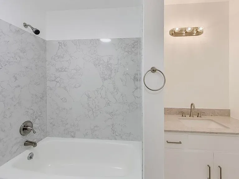 2820 Park Blvd #108 — Photo 11
