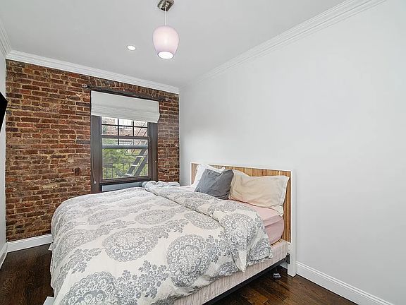 5th image of 442 Hudson St #4C