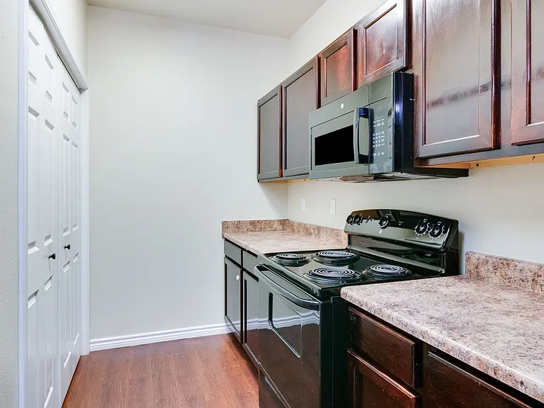 9613 Maurice Ave — Photo 51